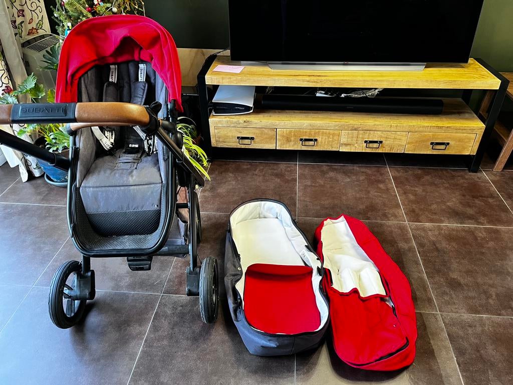 Dubatti all terrain strollet met bassinet, Kinderen en Baby's, Buggy's, Ophalen, Zo goed als nieuw