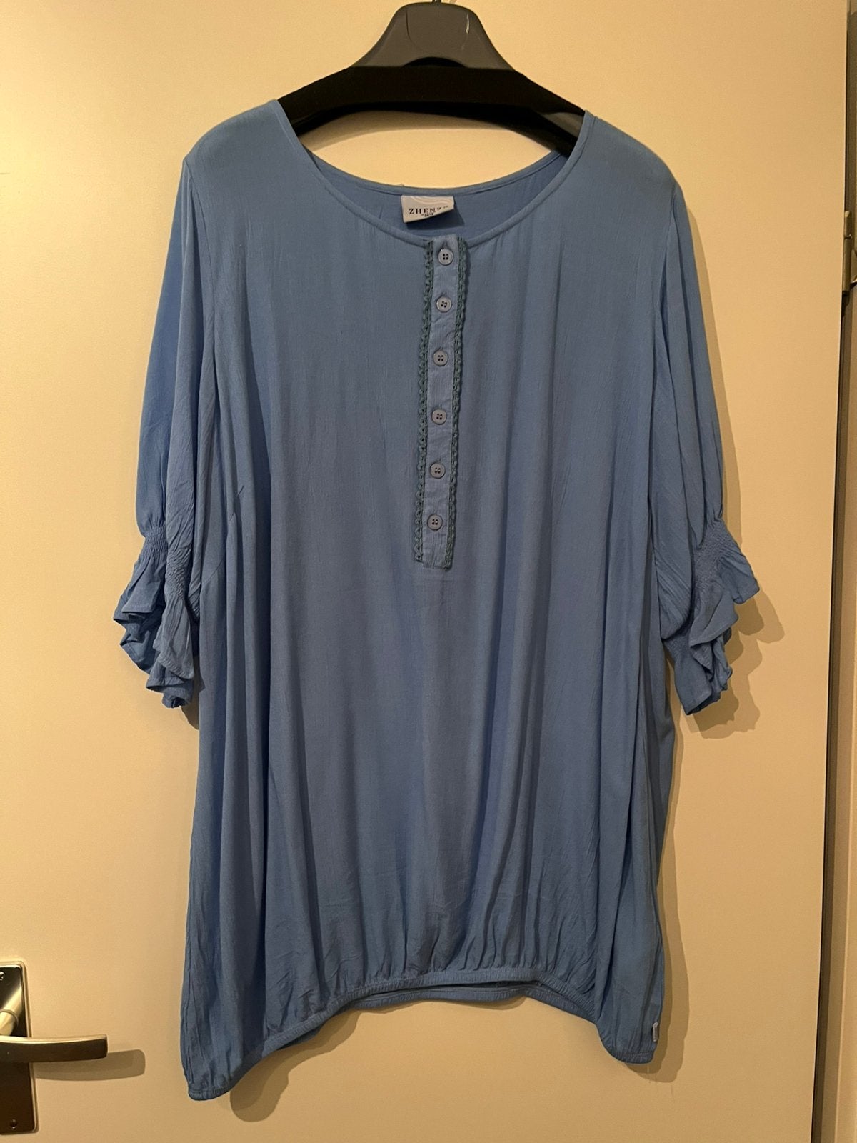 Zhenzi blouse maat M 46/48, Kleding | Dames, Ophalen of Verzenden, Zo goed als nieuw, Blauw, Blouse of Tuniek