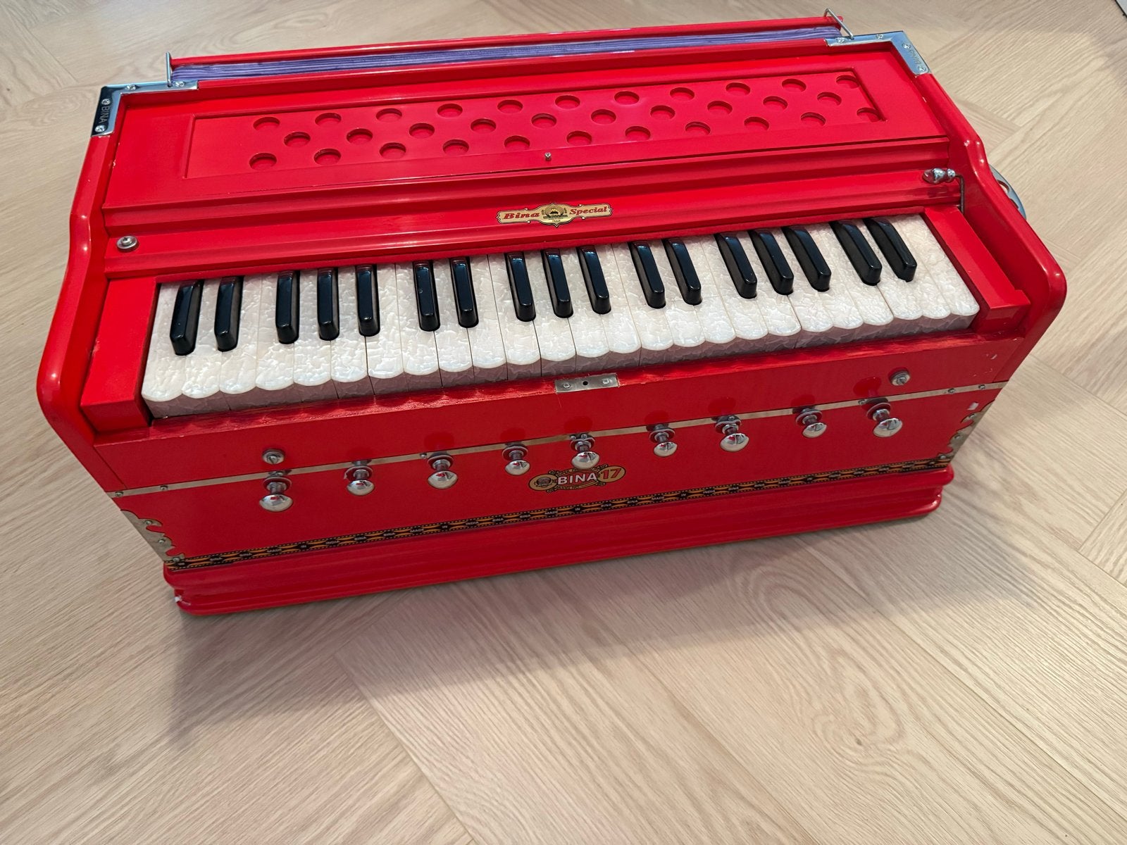 Harmonium Bina met draagtas, Gebruikt, Overige formaten, Toetsaccordeon, Met koffer
