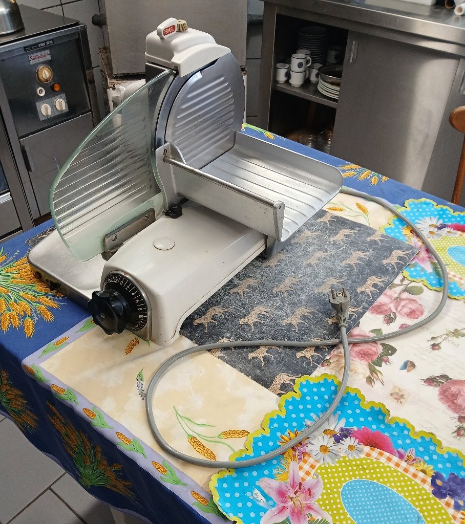 Vleeswarensnijmachine van Berkel type 836, Ophalen, Gebruikt, Zilver, Metaal