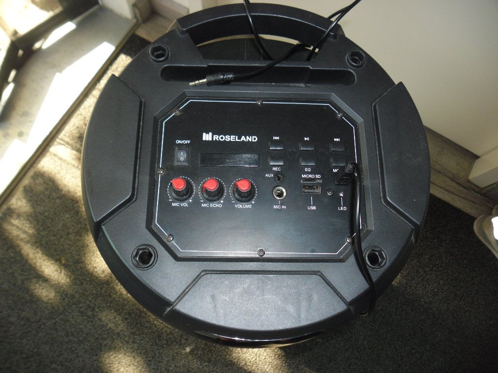 blue tooth speaker, Audio, Tv en Foto, Luidsprekers, Zo goed als nieuw, Overige typen, 60 tot 120 watt, Overige merken, AUX-ingang