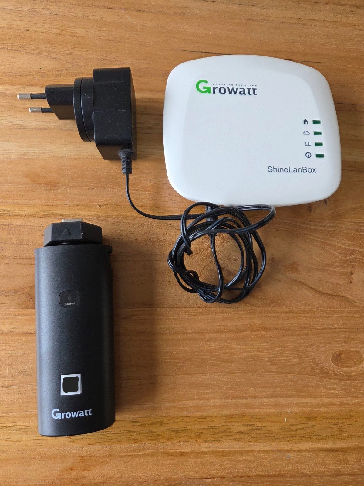 Growatt Shine RF stick-X en ShineLanBox, Ophalen of Verzenden, Zo goed als nieuw