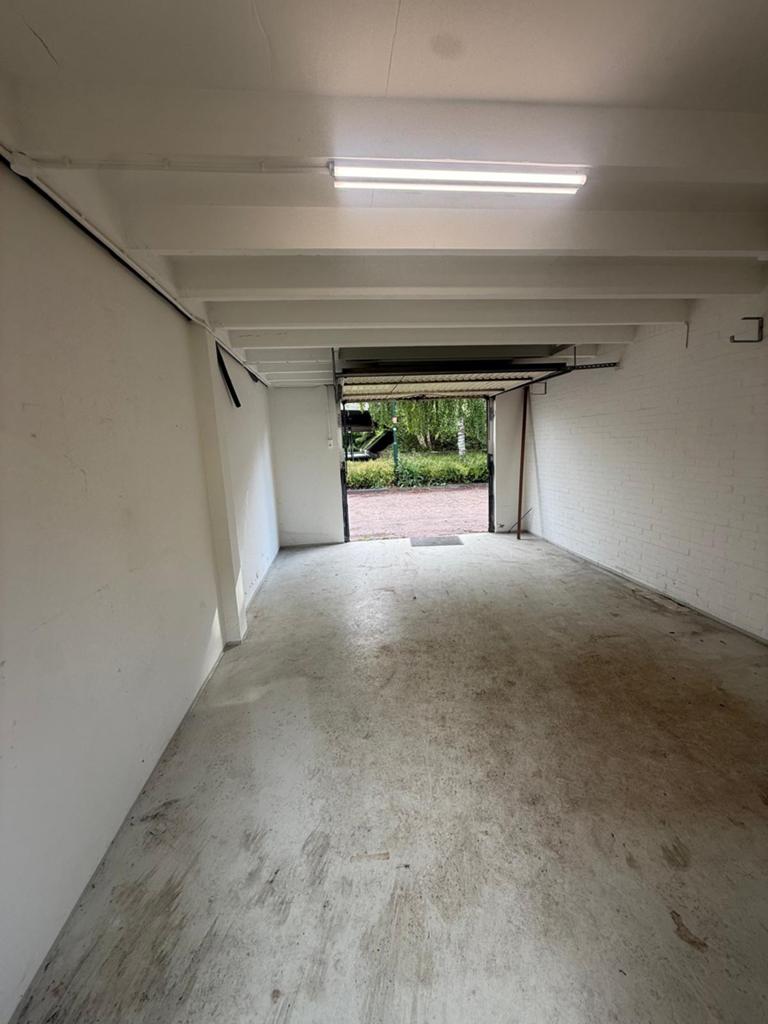 Garagebox TE HUUR Voorburg (Noord Zuid, naast de A12) 26m2, Opslag of Loods