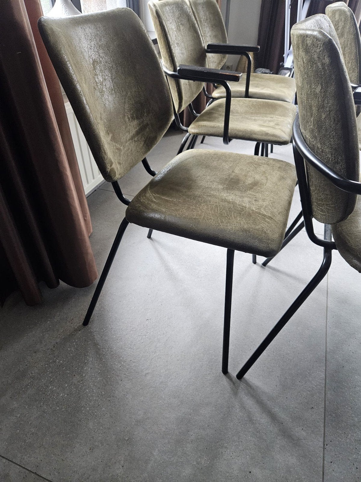 6 Bodilson eetkamerstoelen: 4 met armleuning, 2 zonder, Ophalen, Gebruikt, Overige kleuren, Metaal