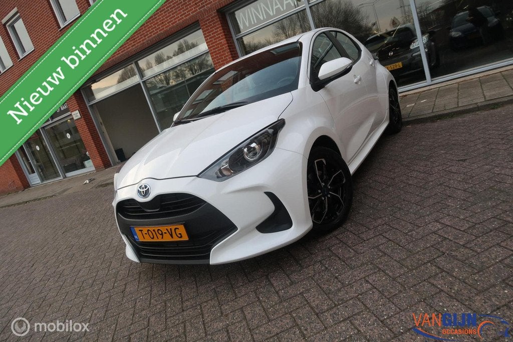 Toyota Yaris 1.5 Hybrid Active Carplay Camera Automaat, Gebruikt, 450 kg, Bedrijf, 91 pk