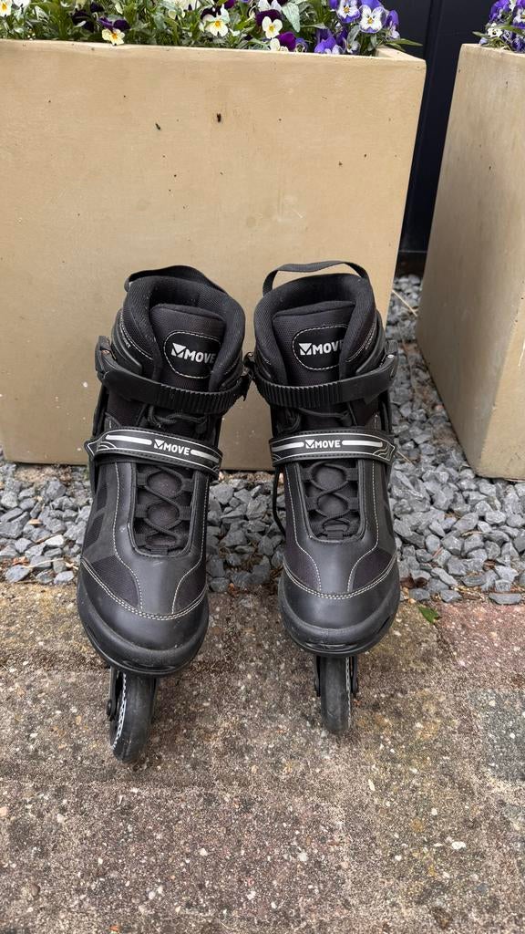 Zwarte Move Inline Skates - Maat 43 - Wielmaat 80mm, Dames, Zo goed als nieuw, Inline skates 4 wielen, Ophalen