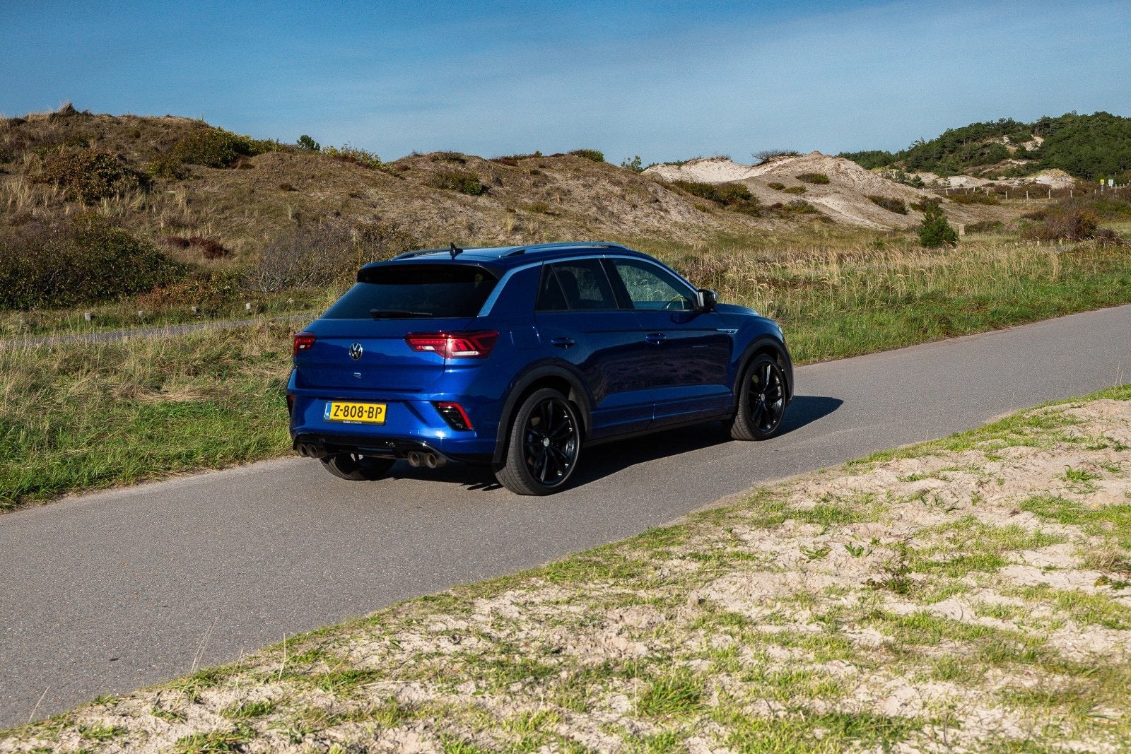 Volkswagen T-Roc 2.0 TSI 4Motion R - AKRAPOVIC - PANORAMADAK, Dealer onderhouden, Stof, Gebruikt, Euro 6