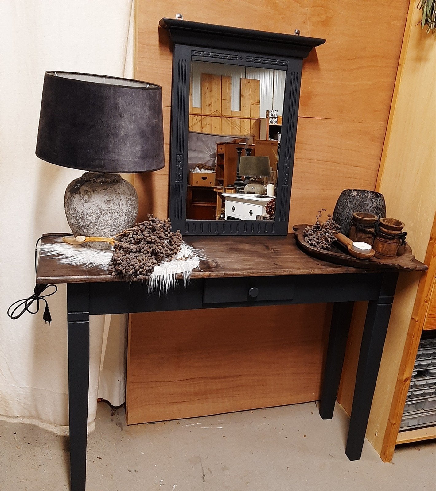Stoere, landelijke sidetable, bijzettafel, haltafel, spiegel, Ophalen, 100 tot 150 cm, Landelijk, stoer, sober, Zo goed als nieuw