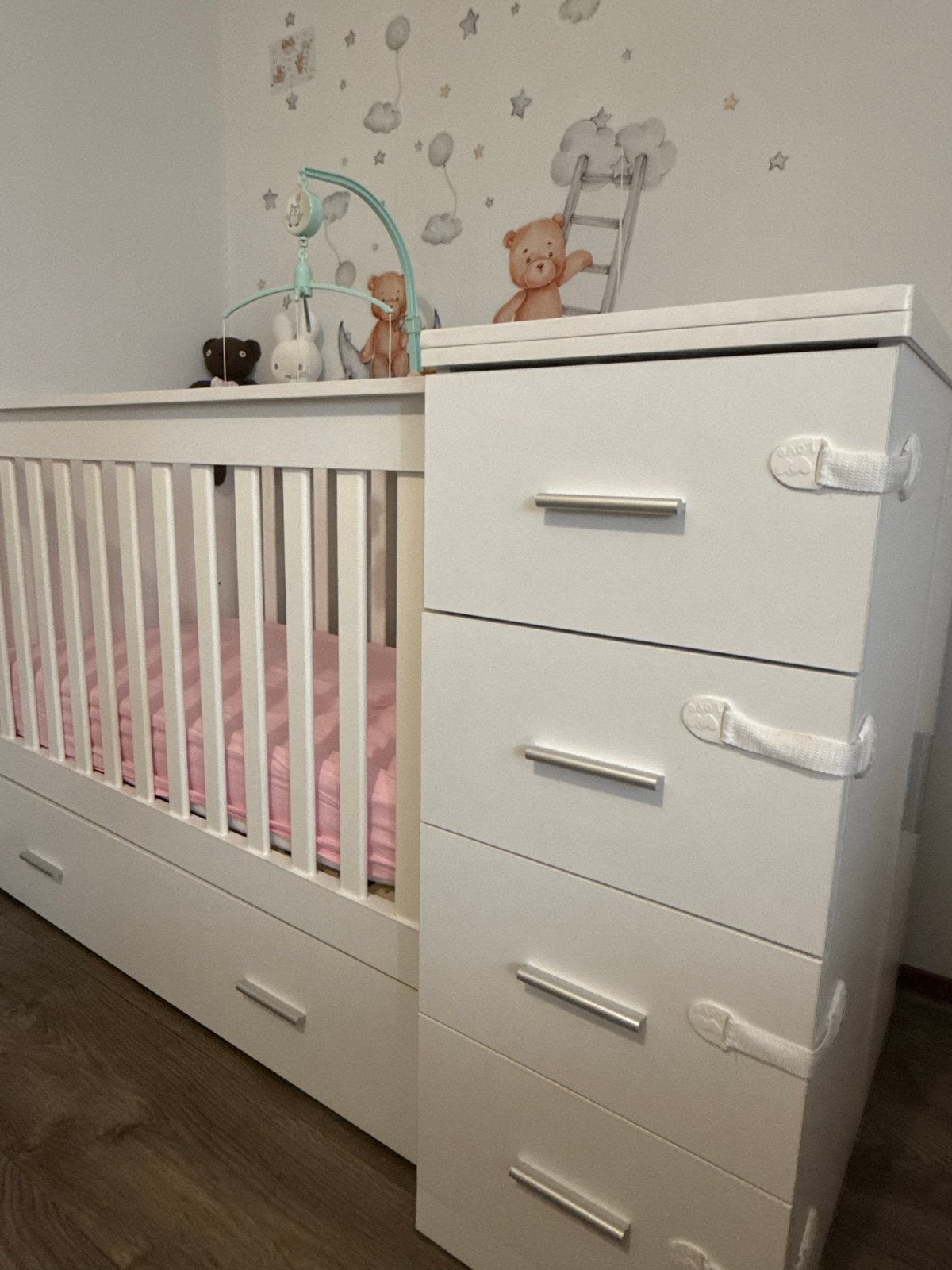 Babybedje met lades en commode - Wit, Ophalen, Gebruikt, 70 tot 85 cm, Lattenbodem