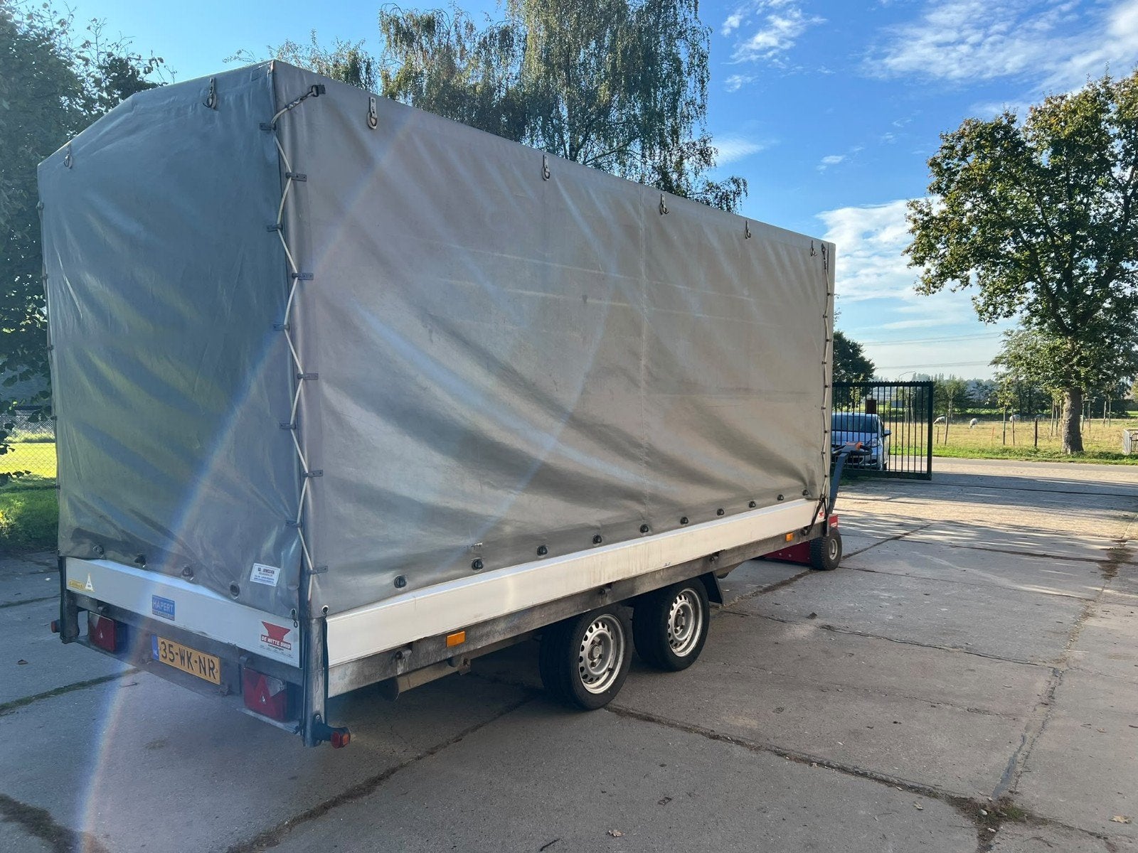 Te koop:plateau-wagenXXL met oprijplaten., Ophalen