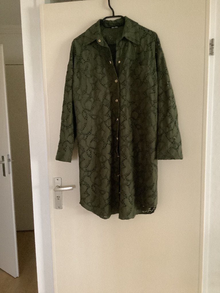 Groene ,kanten jurk Caroline Biss, Zo goed als nieuw, Knielengte, Groen, Ophalen