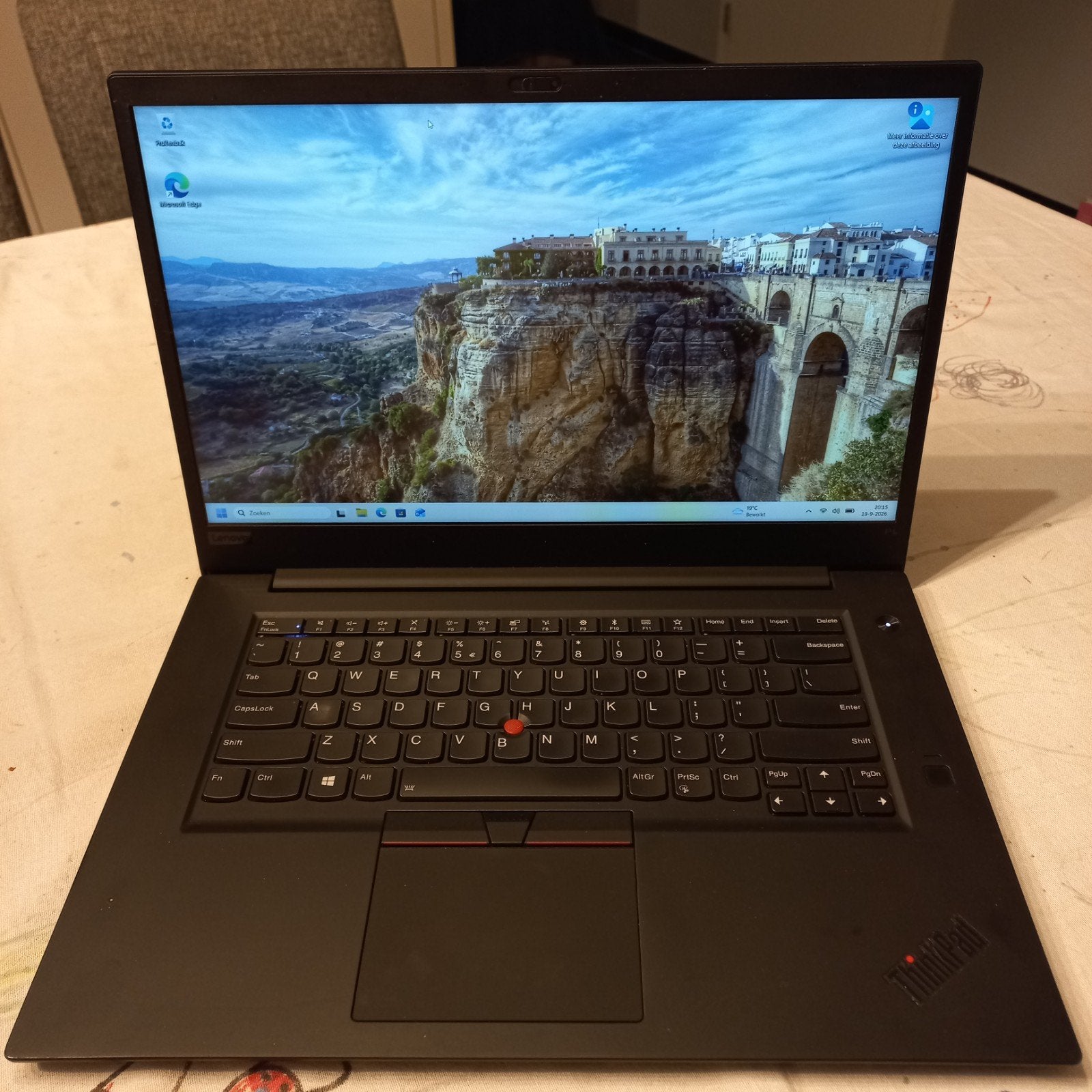 Lenovo ThinkPad P1 i7-8750H 8GB 256GB Nvidia 4GB Office W11, Lenovo Thinkpad, 256 GB, Met videokaart, 8 GB