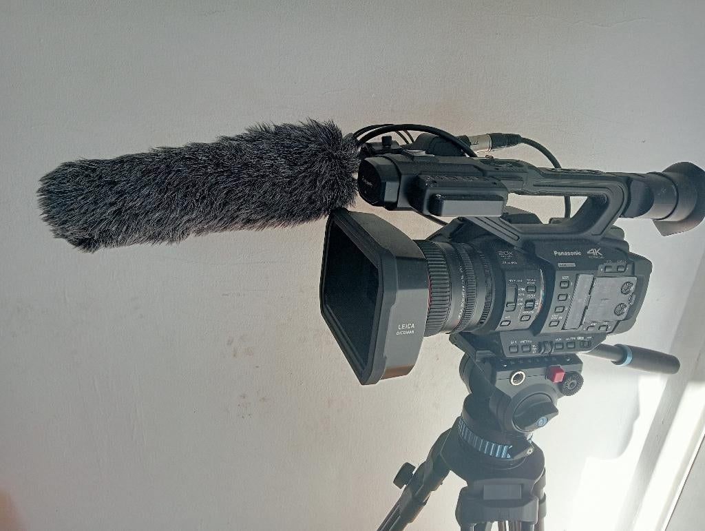 Panasonic UX-180 professionele videocamera 4K, Panasonic, 20x of meer, Ophalen of Verzenden, Zo goed als nieuw