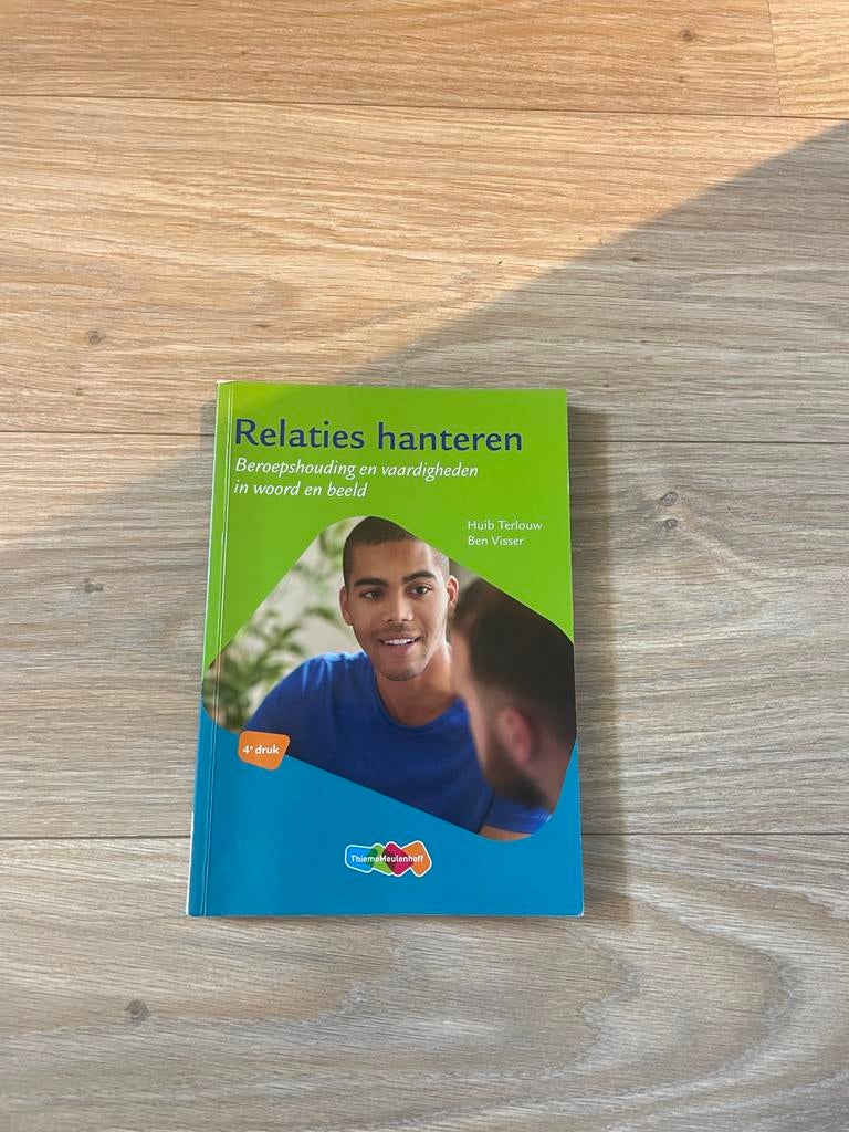 Relaties hanteren - Beropshouding en vaardigheden, Ophalen of Verzenden, Zo goed als nieuw