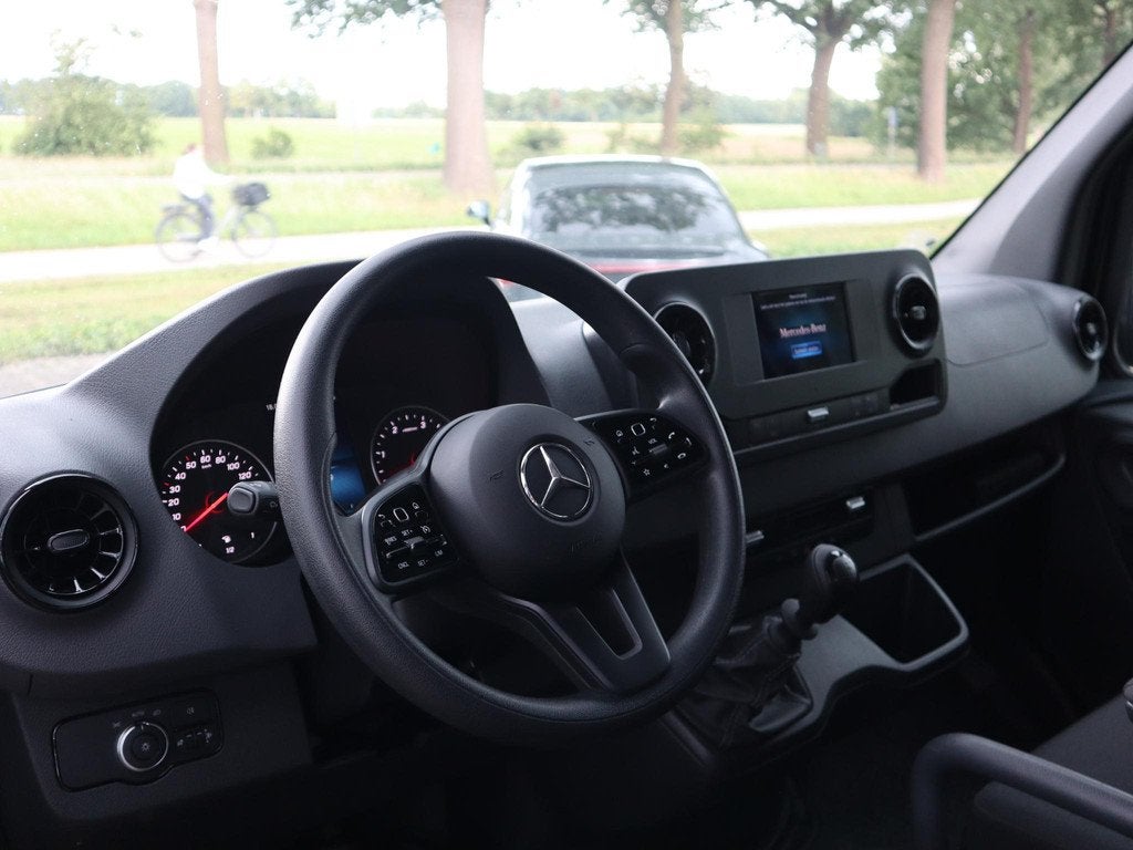 Mercedes-Benz Sprinter 317 CDI L2H2 CARPLAY, Auto's, Euro 6, 4 cilinders, Zwart, 170 pk
