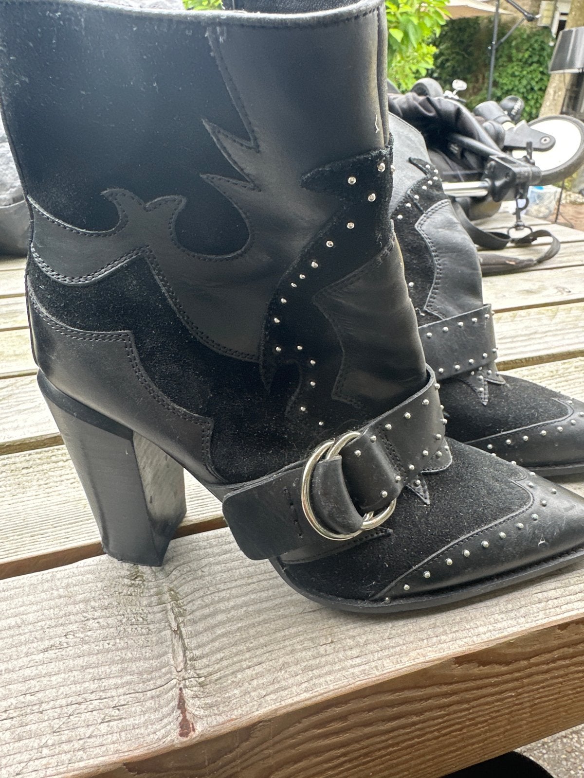 Bronx cowboylaarzen met studs - Maat 40, Ophalen of Verzenden, Gedragen, Zwart, Lage of Enkellaarzen