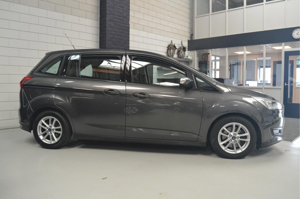 Ford Grand C-Max 1.0 Trend // AIRCO // CRUISE // TREKHAAK //, Auto's, Ford, Voorwielaandrijving, 745 kg, 125 pk, Gebruikt