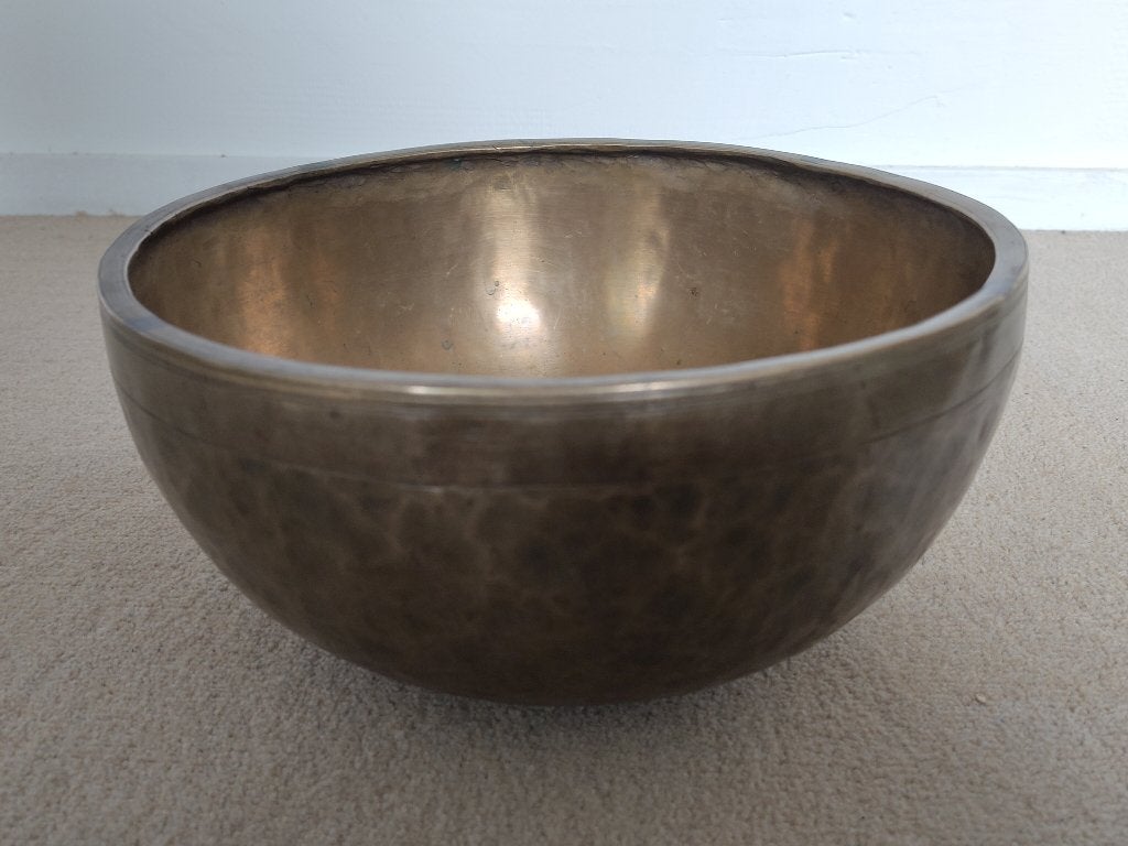 Grote oude Tibetaanse Jambati klankschaal E3, 27 cm, Ophalen of Verzenden, Gebruikt, Melodische percussie