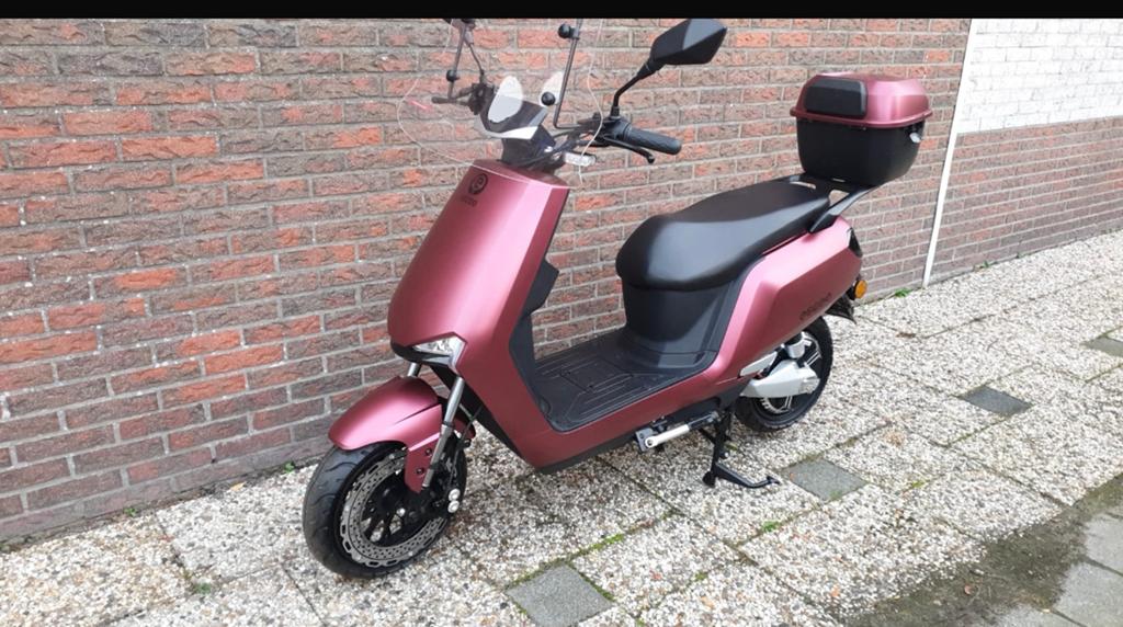 ESCOO Torcido Matte wine red, Fietsen en Brommers, Elektrisch, Zo goed als nieuw, Ophalen, Overige merken