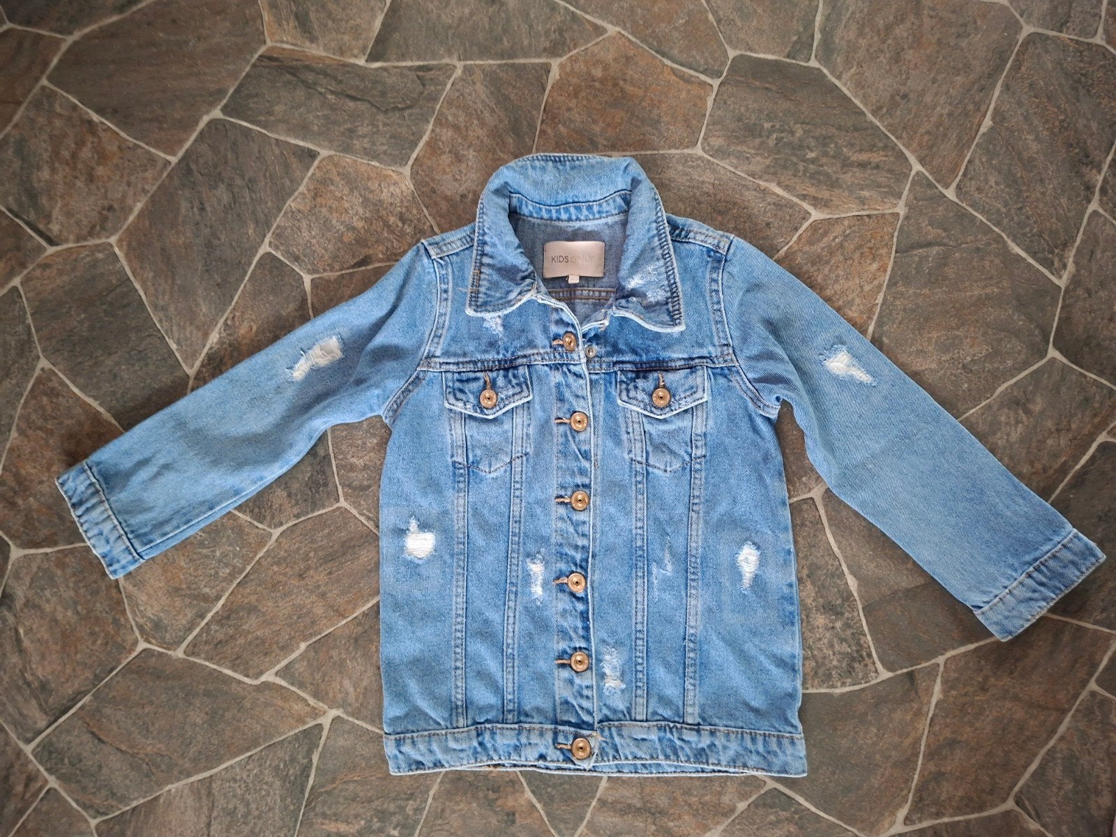 Stoere spijkerjas van Kids Only, maat 122, Jongen of Meisje, Kids Only, Nieuw, Ophalen of Verzenden
