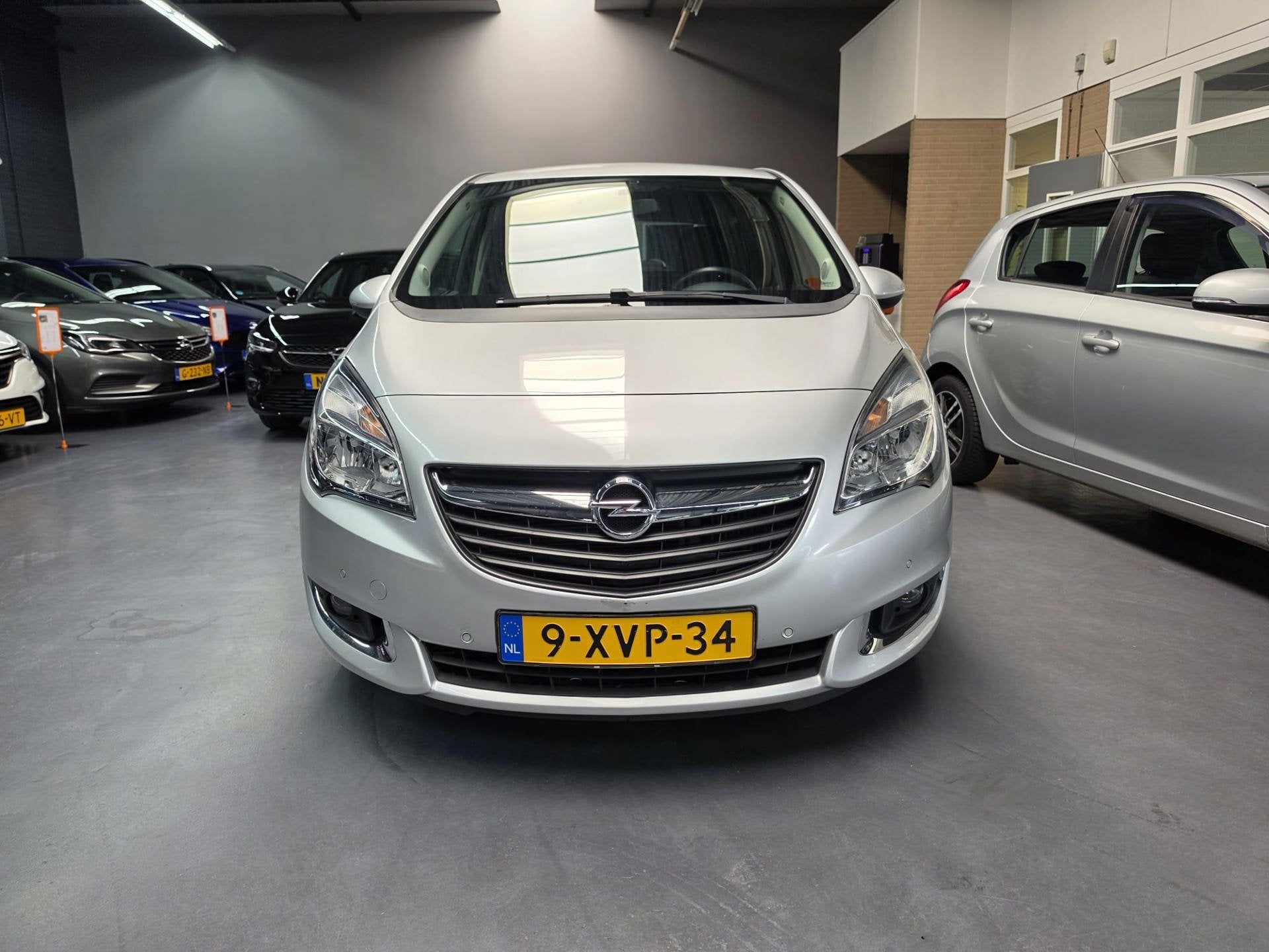 Opel Meriva 1.4 Turbo Design Edition PARKEERSENSOREN CRUISE, Auto's, Dealer onderhouden, Gebruikt, Euro 6, 4 cilinders