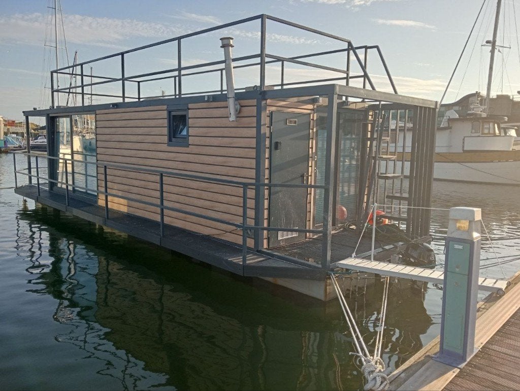 Woonboot woonark te koop met ligplaats en evt. inschrijving, Huizen en Kamers, Noord-Holland, 3 kamers, Verkoop zonder makelaar