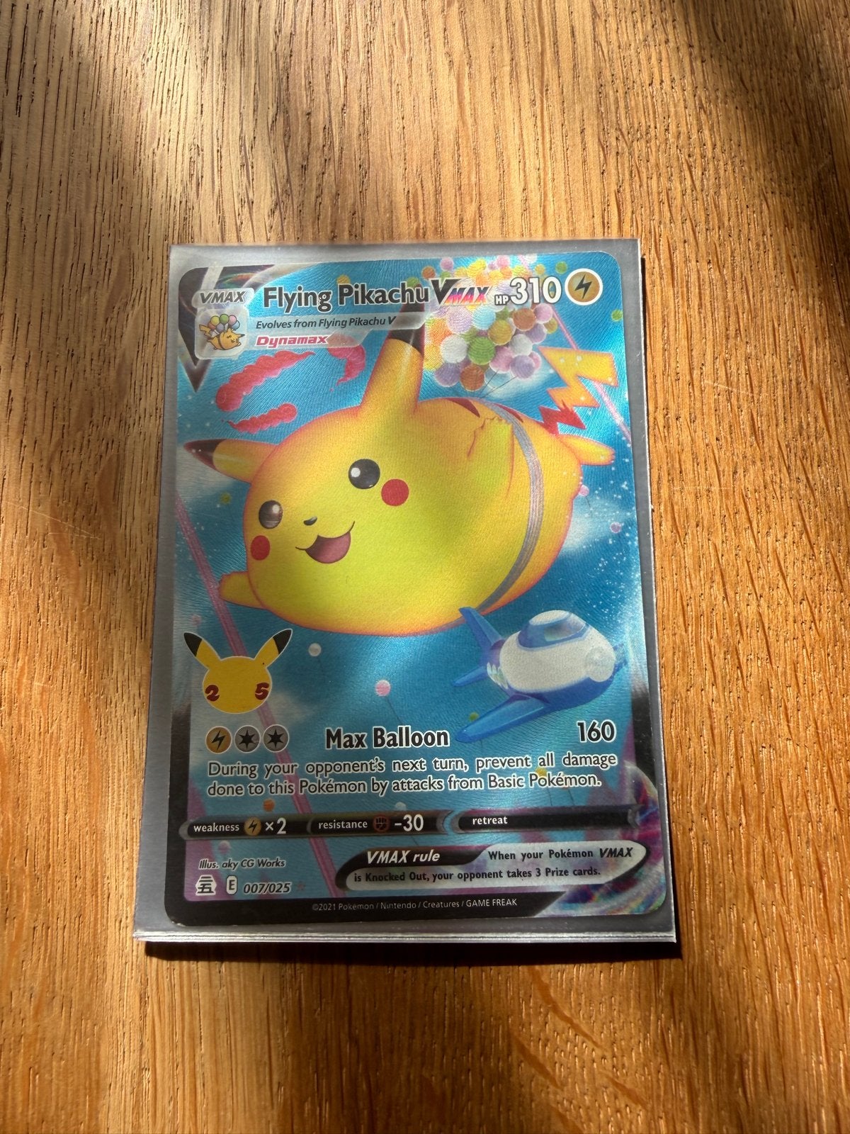 Flying Pikachu VMAX Pokémon kaart Celebrations, Ophalen of Verzenden, Zo goed als nieuw, Losse kaart