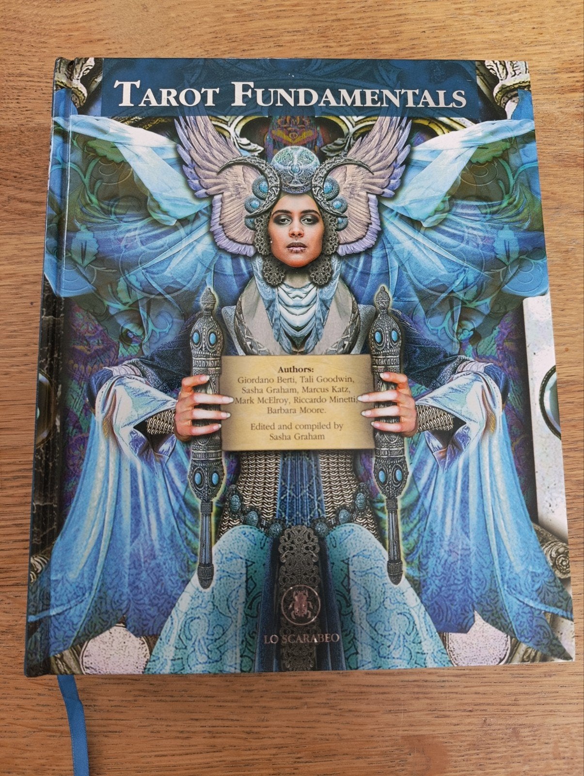Tarot Fundamentals, Sasha Graham, Giordano Berti e.a., Lo Sc, Ophalen of Verzenden, Zo goed als nieuw, Tarot of Kaarten leggen