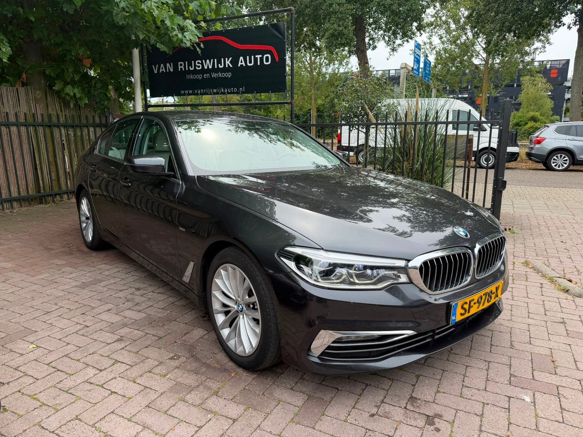 BMW 5-serie 520d High Exe Leder Xenon Cam EX BPM, Auto's, BMW, Automaat, Achterwielaandrijving, Euro 6, Diesel