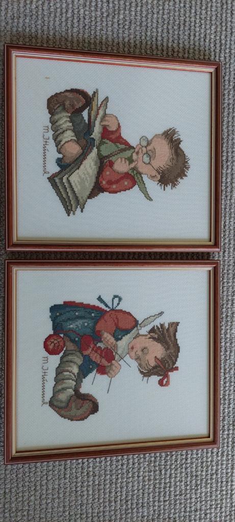 2 Hummel geborduurde schilderijen, Ophalen of Verzenden