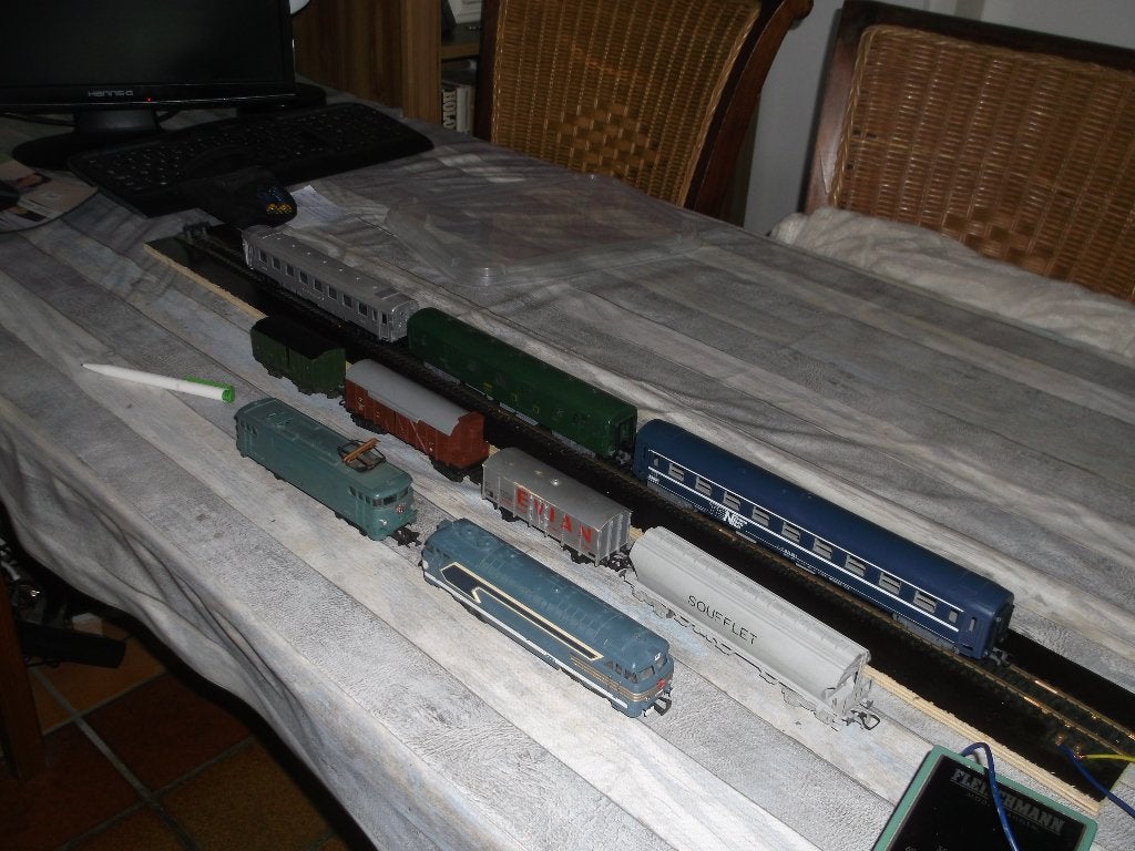 jouef diesel loc sncf - 6 wagons, Gelijkstroom, Jouef, Ophalen of Verzenden, Gebruikt