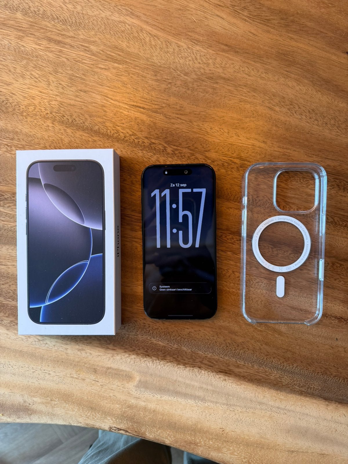 Iphone 16 pro zwart 256GB, Telecommunicatie, Ophalen of Verzenden, Zo goed als nieuw