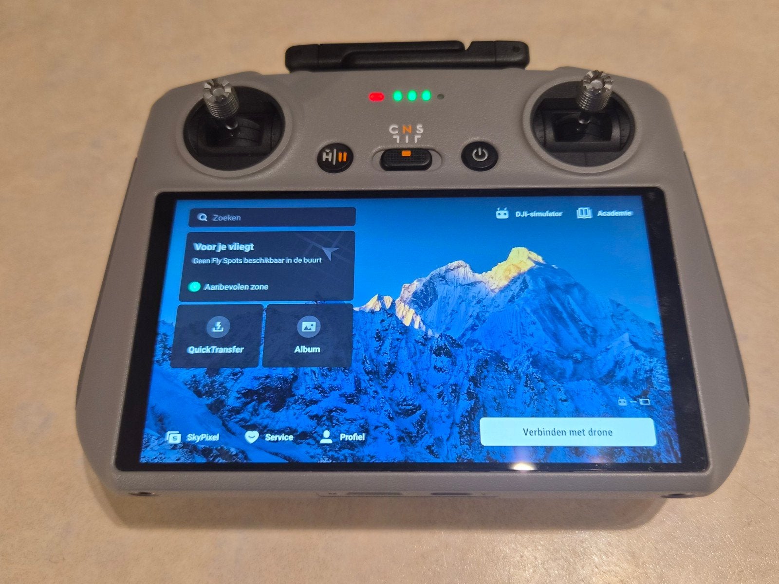 DJI RC-2 Smart Remote Controller (RM331) - Zo goed als nieuw, Ophalen of Verzenden, Zo goed als nieuw