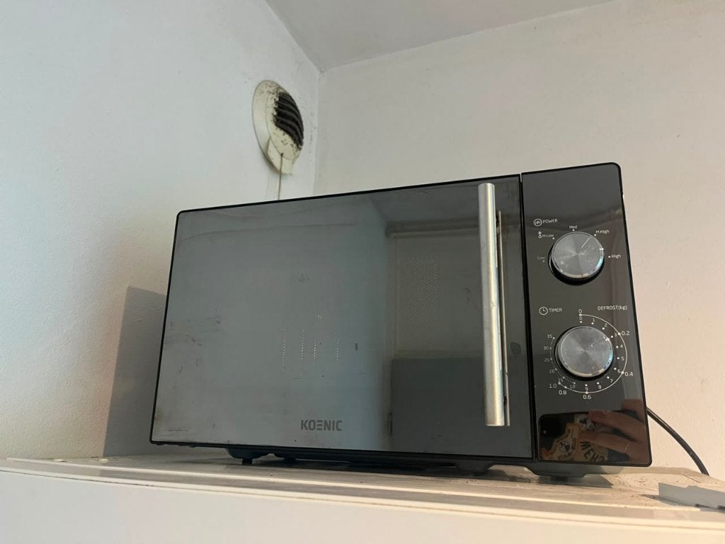 Koenic Microwave, Ophalen, Minder dan 45 cm, Vrijstaand, Magnetron