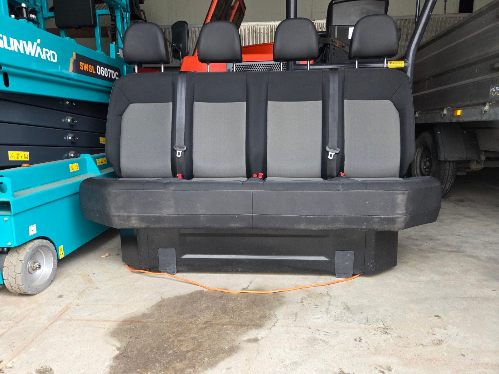 Achterbank van een Volkswagen Crafter 2021 model, Auto-onderdelen, Interieur en Bekleding, Ophalen, Volkswagen
