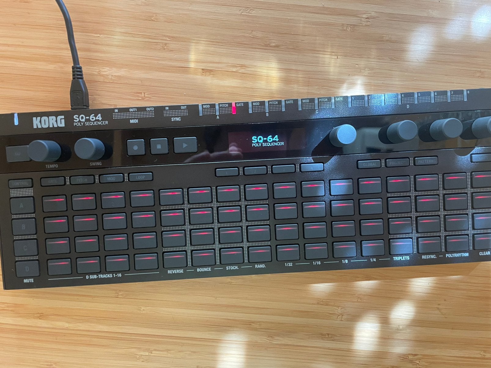 Korg sq 64 poly sequencer, Muziek en Instrumenten, Midi-apparatuur, Ophalen of Verzenden, Zo goed als nieuw