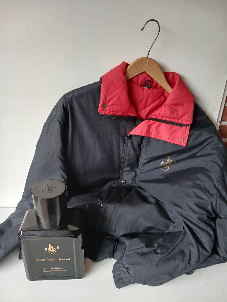 RARITEIT !!!! John Player Special jas en giant eau de ..., Verzamelen, Verzenden, Nieuw, Toebehoren