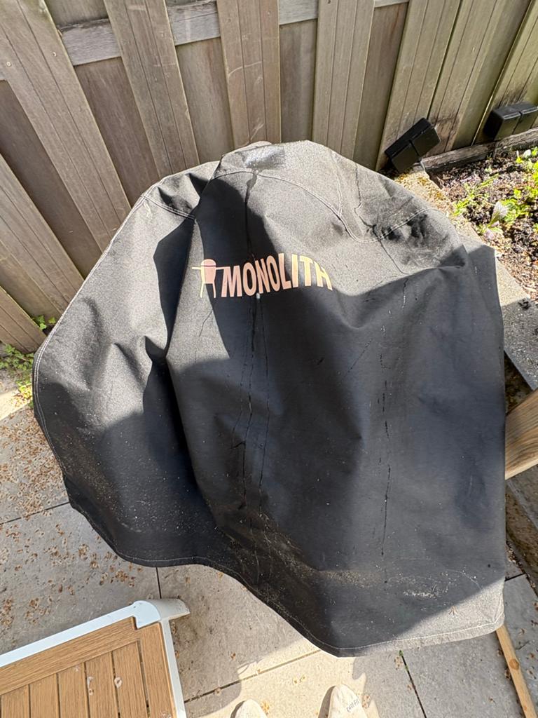 Monolith Classic Kamado BBQ onderstel en hoes, Tuin en Terras, Barbecue-accessoires, Ophalen, Gebruikt