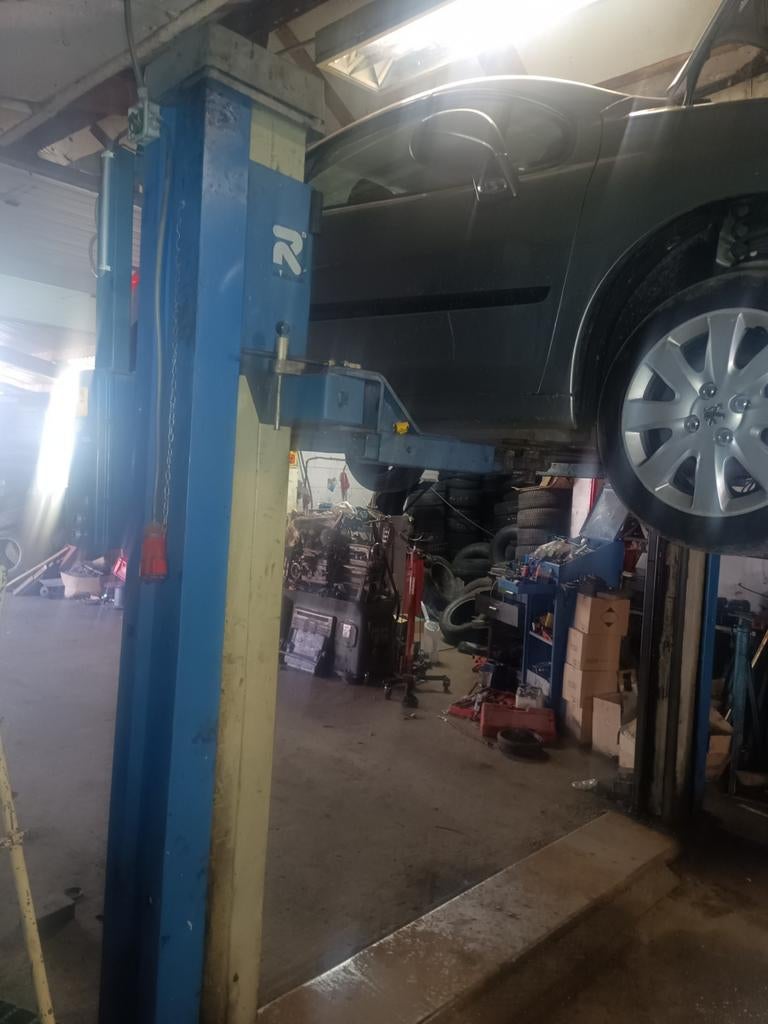 2 koloms hefbruggen 1 ravaglioli 1 koni, Auto diversen, Autogereedschap, Ophalen