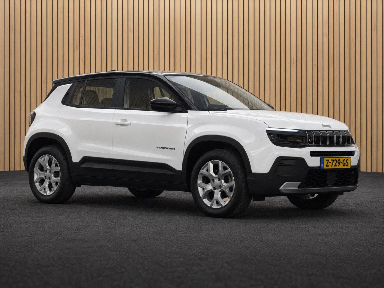 Jeep Avenger 1.2T Altitude | Black Roof/Camera/JBL HIFI, Auto's, 101 pk, Gebruikt, 1199 cc, Bedrijf