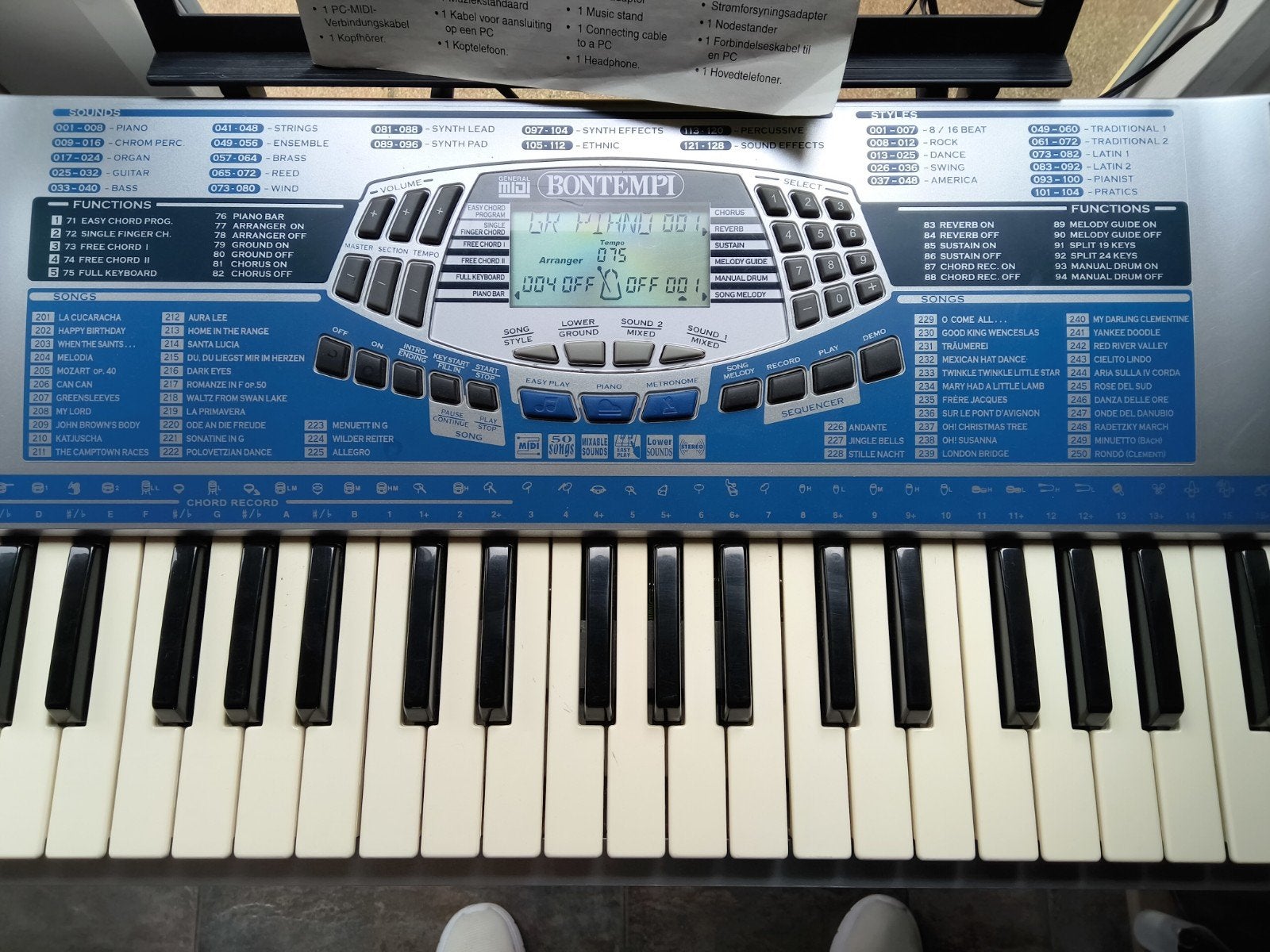 Bontempi PM 695 keyboard met standaard en hoofdtelefoon, Ophalen