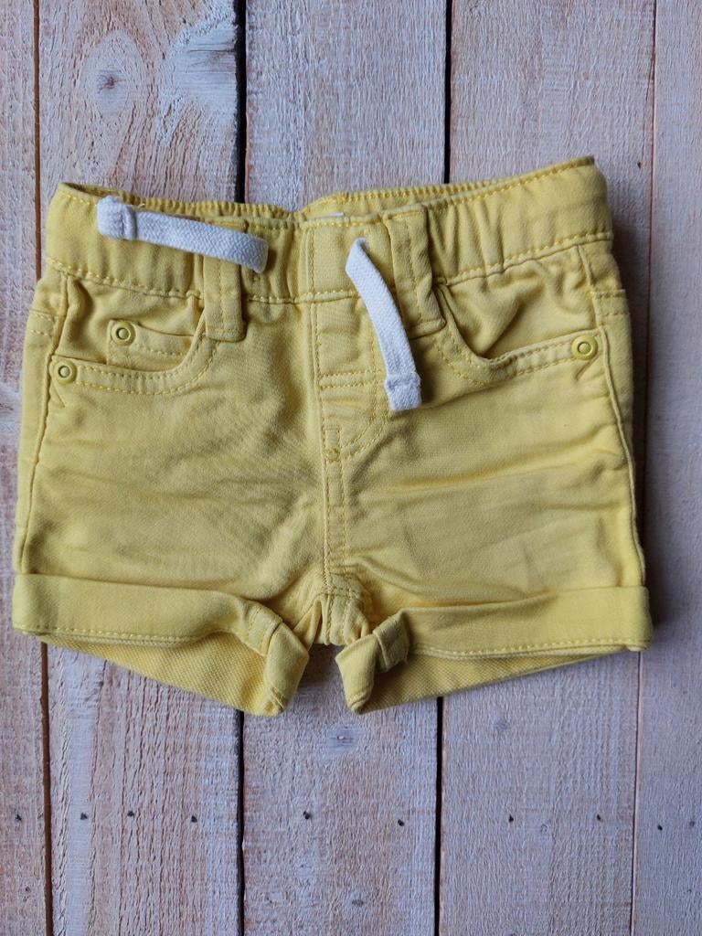 Gele Hema korte broek maat 62, Broekje, Zo goed als nieuw, Hema, Verzenden
