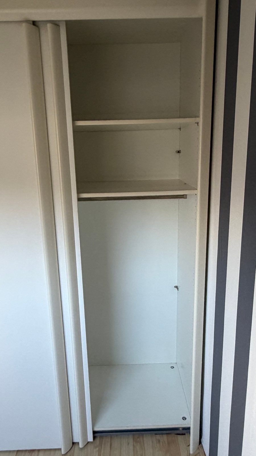 Kledingkast met schuifdeuren, Ophalen, Gebruikt, 100 tot 150 cm, 200 cm of meer