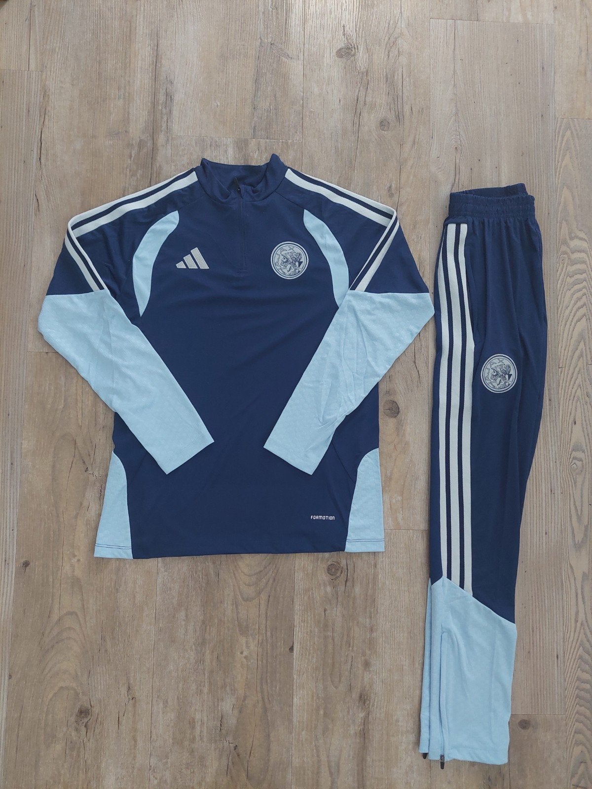 Ajax kids trainingspak 26/27, Maat XS of kleiner, Ophalen of Verzenden, Nieuw, Trainingspak