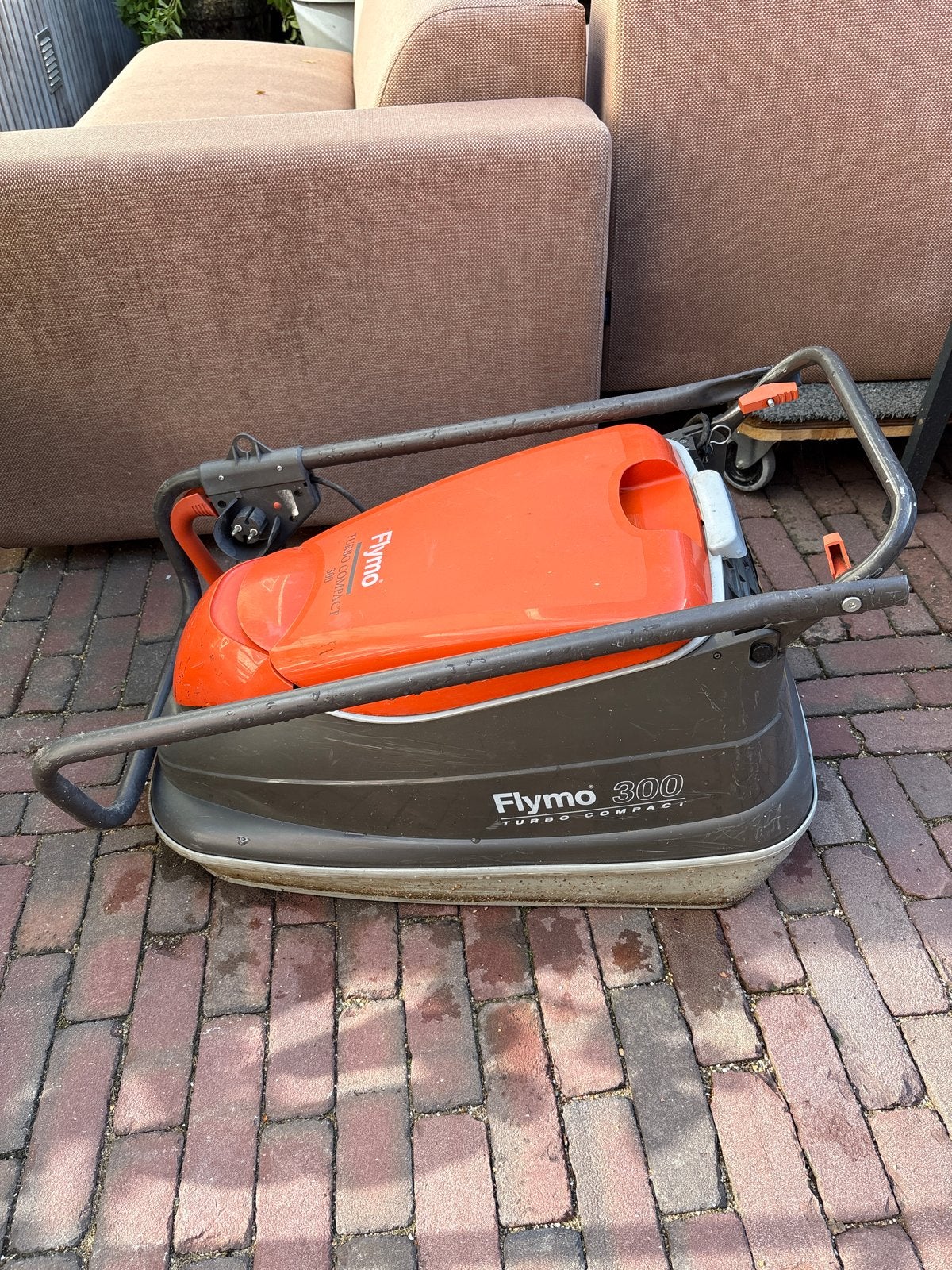 Flymo Turbo Compact 300 Elektrische Grasmaaier, Ophalen, Gebruikt, Elektrische grasmaaier, 30 t/m 39 cm