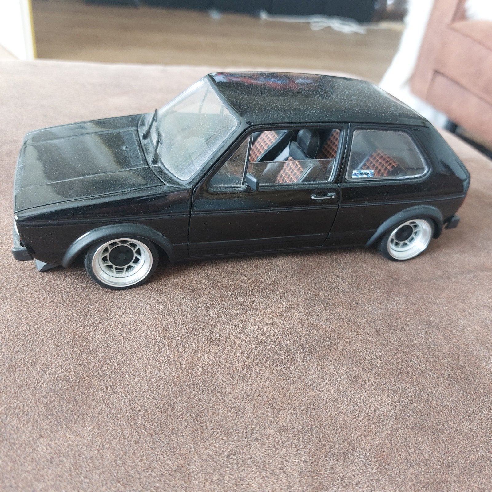 Golf GTI 1:18 modelauto - Zwart, Ophalen of Verzenden, Gebruikt, Auto, Overige merken