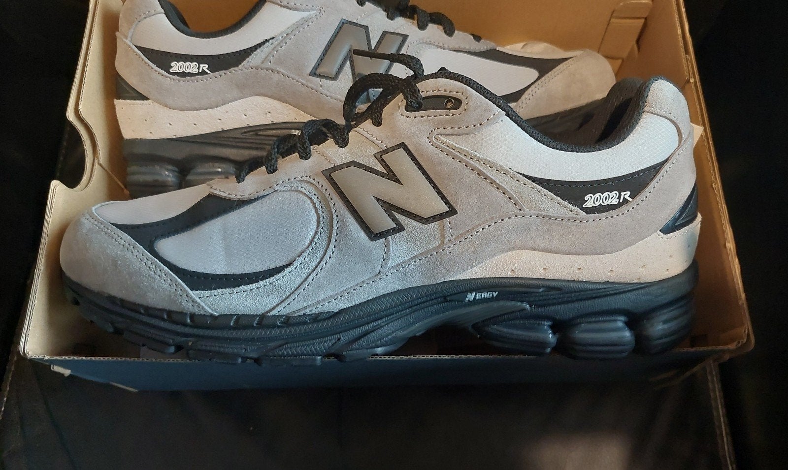 New Balance 2002R Sneakers - Grijs/Zwart, New Balance, Overige kleuren, Nieuw, Ophalen of Verzenden