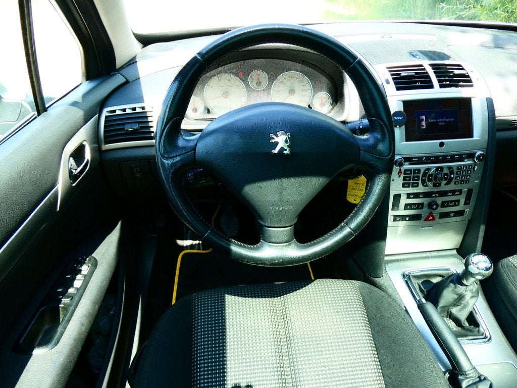Peugeot 407 SW 2.0-16V ST Pack 140pk Clima Navi Trekhaak 150, Voorwielaandrijving, Stof, Gebruikt, 4 cilinders