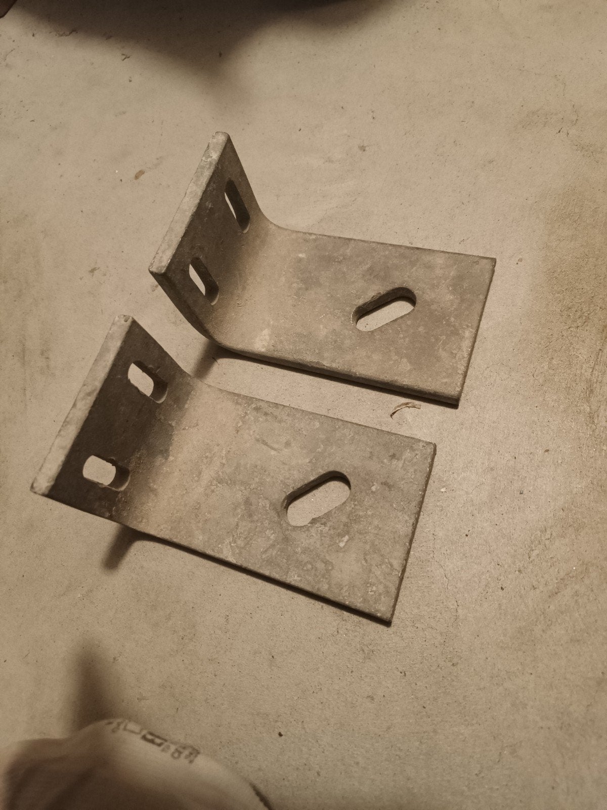 Metalen hoekbeugels - 4 stuks, Ophalen of Verzenden, Nieuw, 50 tot 100 mm, Overige typen