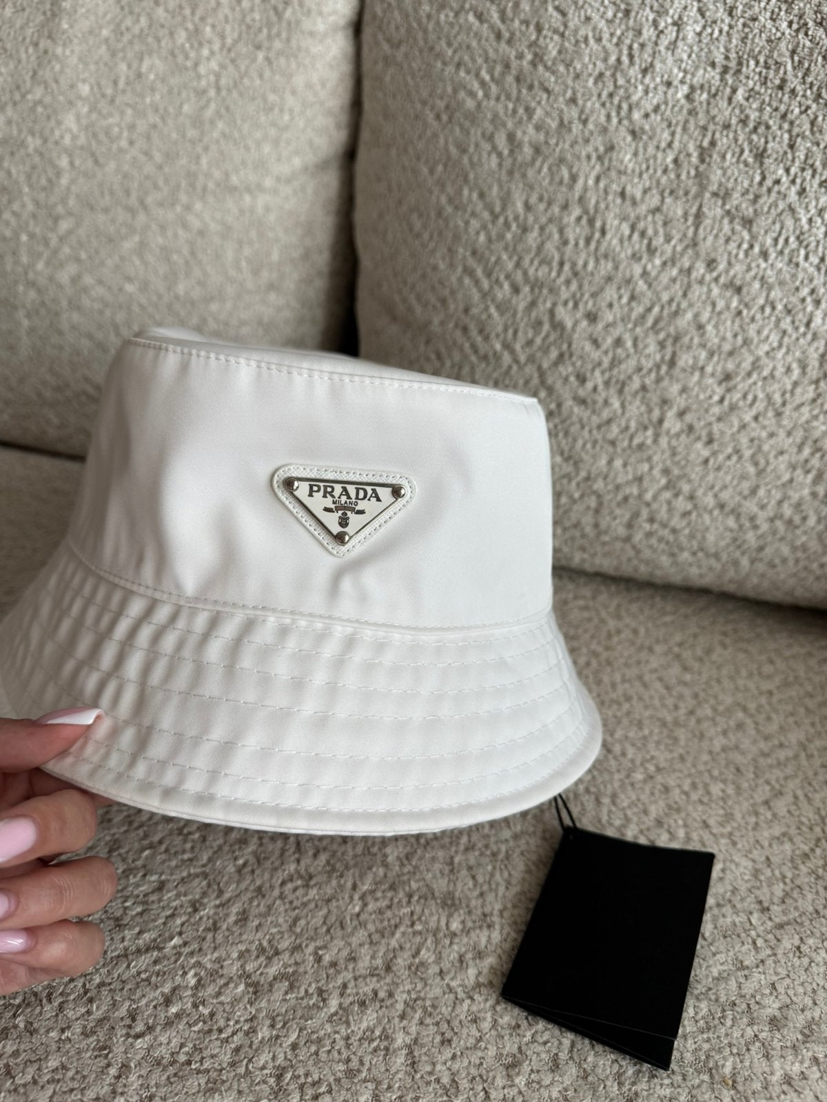 Prada buckethat wit met kaartje, Kleding | Heren, Hoeden en Petten, Ophalen, Nieuw, One size fits all, Hoed
